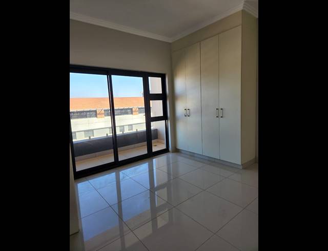3 BEDROOM APARTMENT FOR SALE IN UMHLANGA RIDGE
